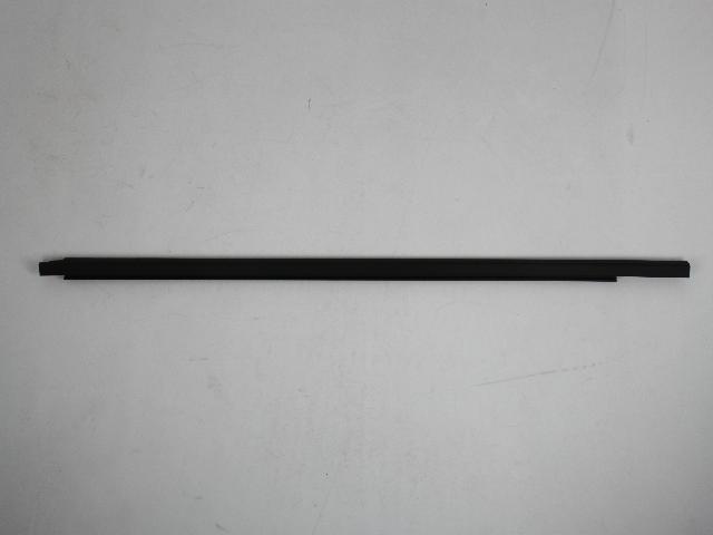 Weatherstrip Front Door Belt Outer LH 1500/2500/3500 09+