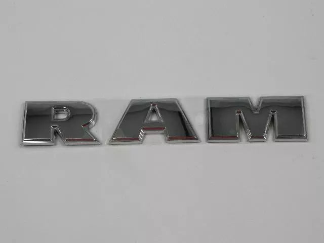 Logo front door "RAM" chrome 08+