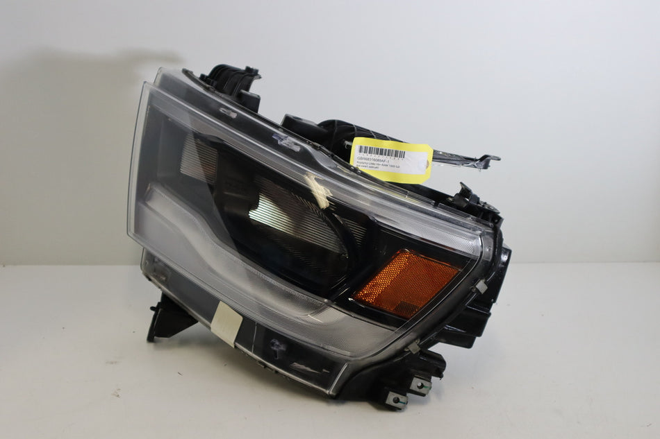 Headlight Left 19+ RAM 1500 full LED black used
