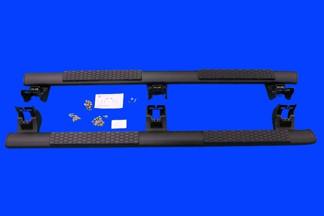 Tubular Side Steps Black - RAM 2013-2024