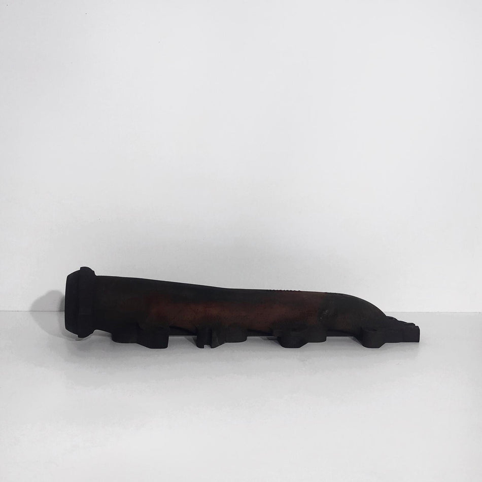 Flattened exhaust manifold RAM 5.7 HEMI 09+ right