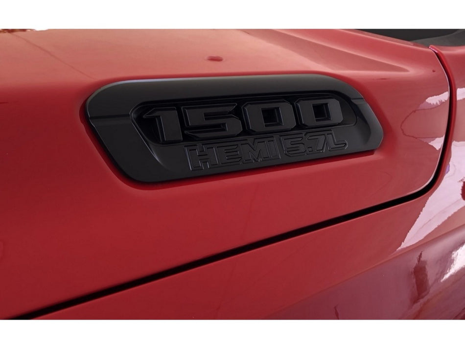 Logo hood left "Hemi 5.7L" black 19+