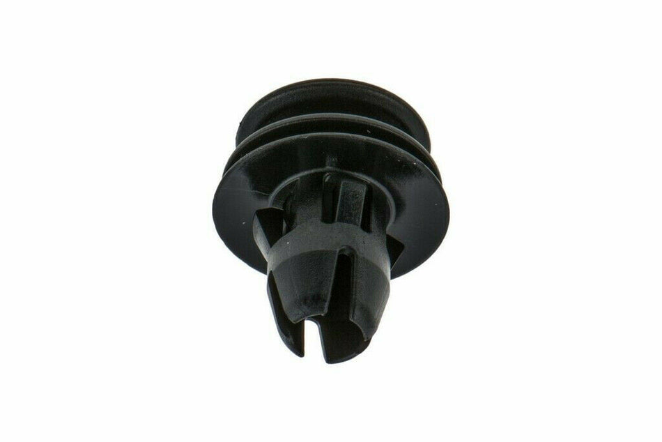 Taillight Retainer Clip
