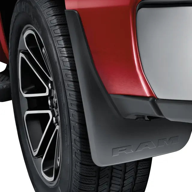 Rear mud flaps with OEM fender flares RAM 1500 19+