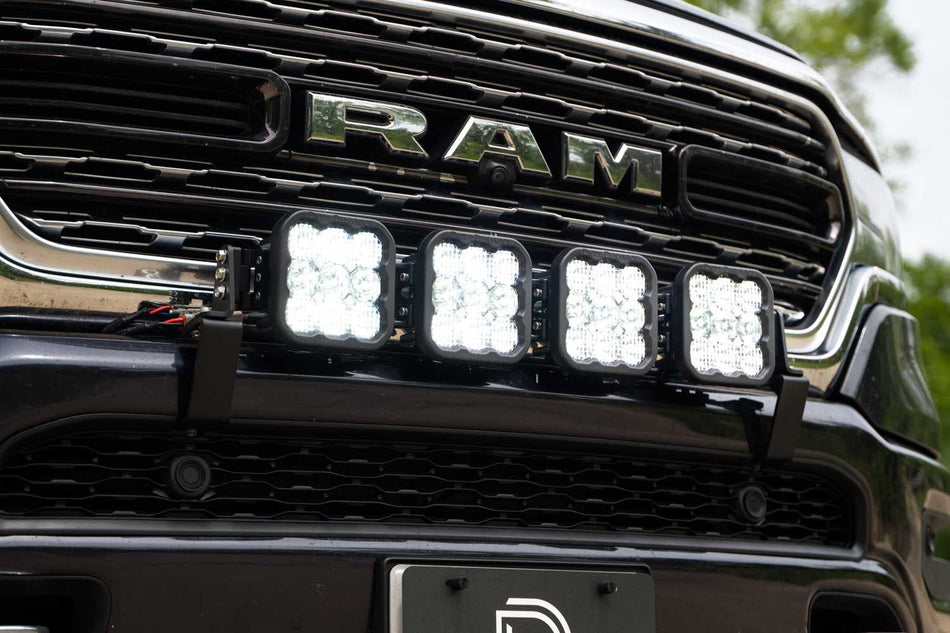 SS5 Pro Grille CrossLink Lightbar Kit Biały - RAM 1500 19+
